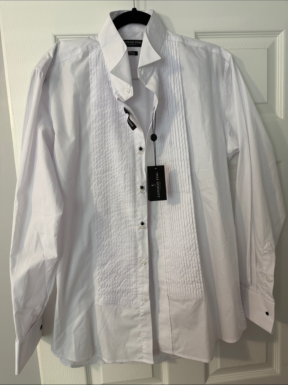 London Fog Men’s White Pleated Front Dress Shirt